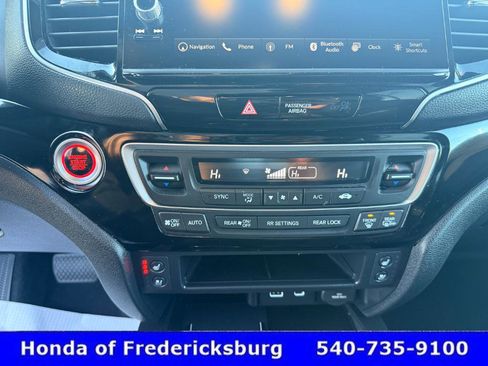 Used 2025 Honda Ridgeline Black Edition image 29
