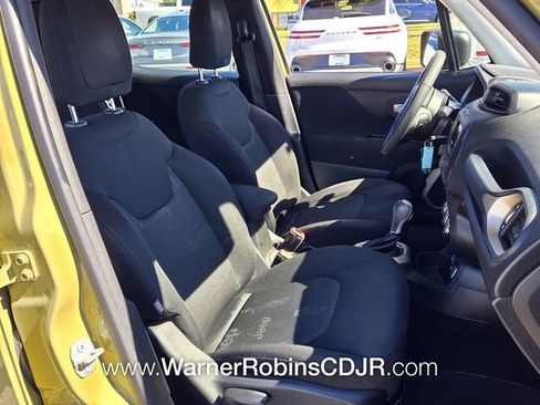Used 2015 Jeep Renegade Sport w/ Power & Air Group FWD image 17