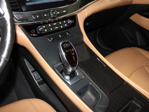 Used 2017 Buick LaCrosse Premium FWD image 17