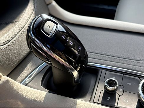 New 2026 Cadillac XT5 Premium Luxury AWD/4WD image 18