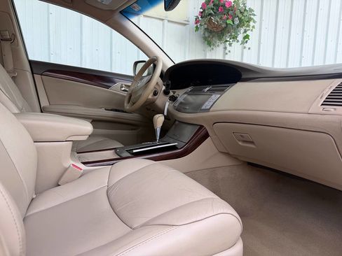 Used 2008 Toyota Avalon XLS image 19