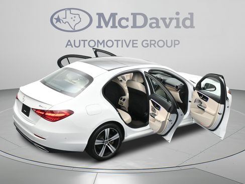 Used 2023 Mercedes-Benz C 300 4MATIC Sedan image 46