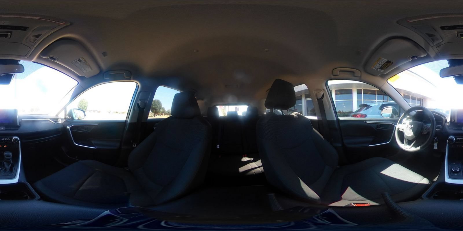 Used 2024 Toyota RAV4 LE AWD/4WD image 40