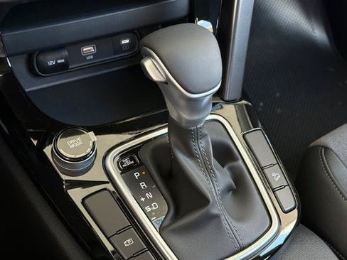 New 2026 Kia Seltos S FWD image 25
