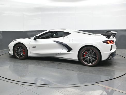 Used 2023 Chevrolet Corvette Stingray Premium Cpe w/ Z51 Performance Package RWD image 7