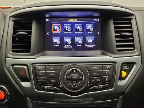 Used 2020 Nissan Pathfinder SL FWD image 25