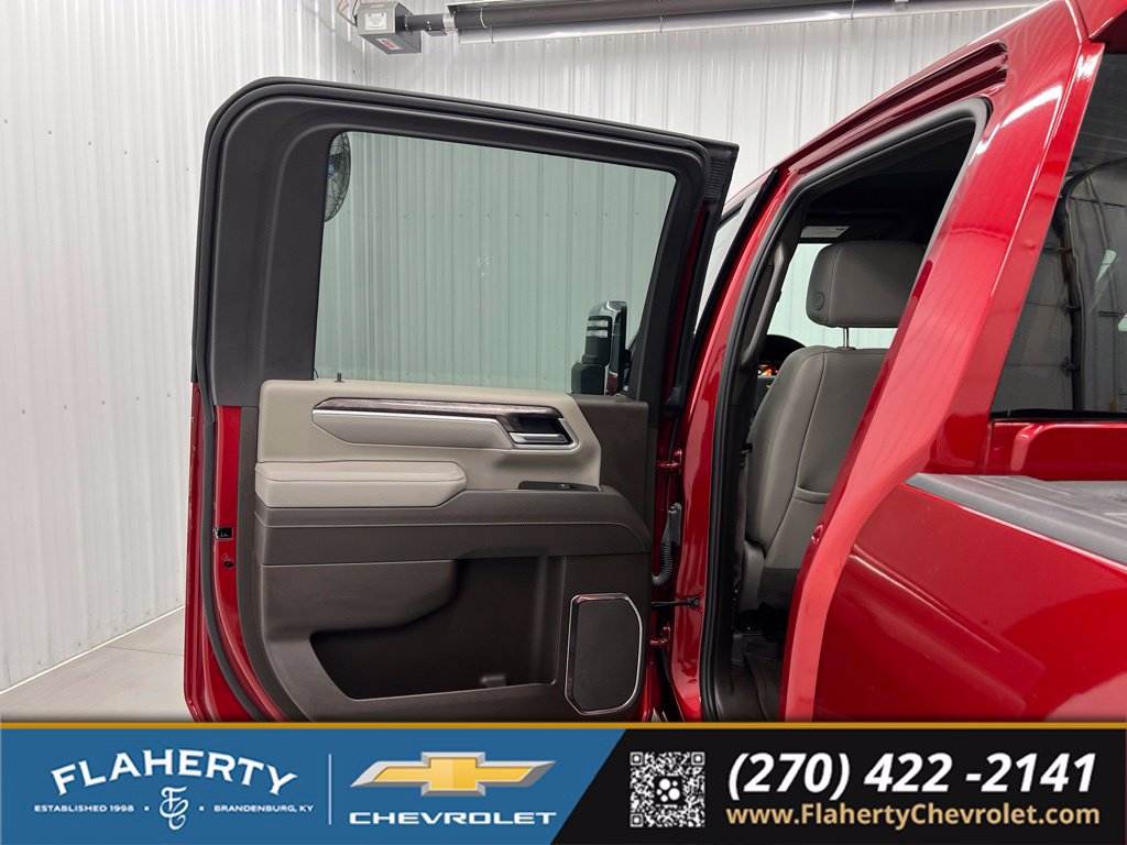 Used 2025 Chevrolet Silverado 3500 LTZ w/ LTZ Premium Package AWD/4WD image 10