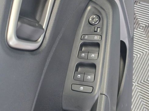 New 2026 Hyundai Venue SEL FWD image 19