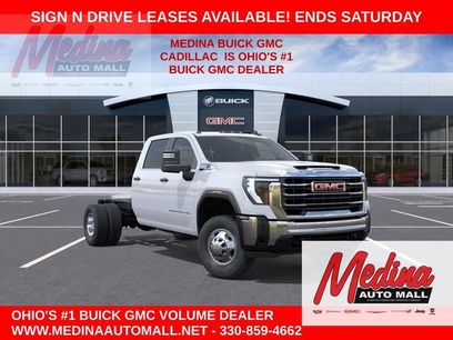 New 2026 GMC Sierra 3500 Pro w/ Convenience Package