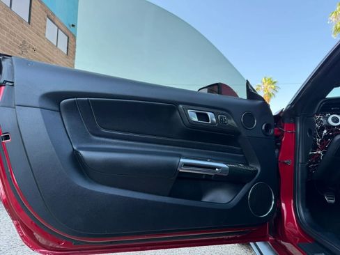 Used 2020 Ford Mustang GT Premium w/ GT Performance Package RWD image 37
