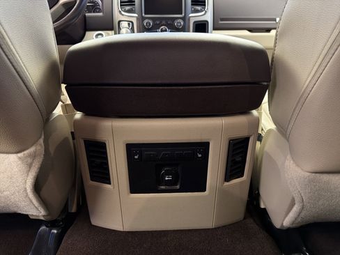 Used 2014 RAM 1500 Laramie w/ Convenience Group image 28