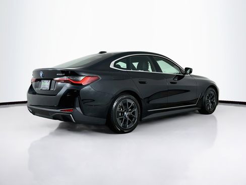 Used 2025 BMW i4 eDrive40 RWD image 9