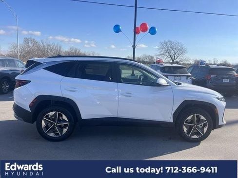 New 2025 Hyundai Tucson SEL image 4