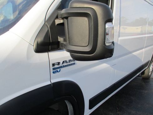 Used 2024 RAM ProMaster 3500 w/ Delivery Van Package FWD image 12