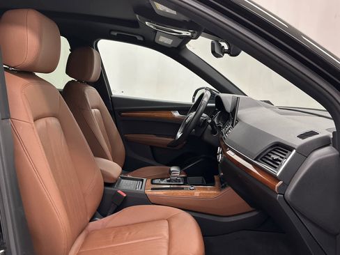 Used 2021 Audi Q5 Premium Plus w/ Premium Plus Package image 18