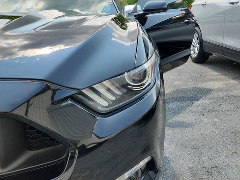 Used 2015 Ford Mustang GT RWD image 8