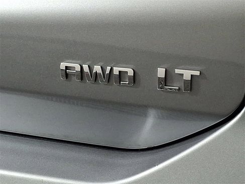 Used 2023 Chevrolet Equinox LT image 29