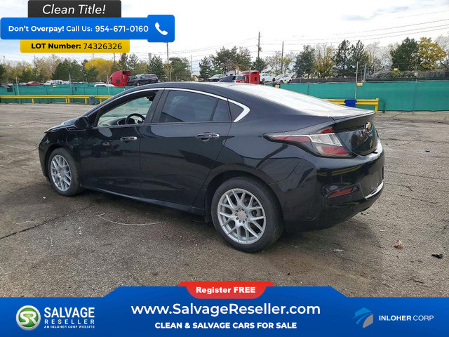 Used 2016 Chevrolet Volt LT FWD image 3