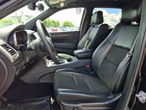 Certified 2019 Jeep Grand Cherokee Altitude AWD/4WD image 17