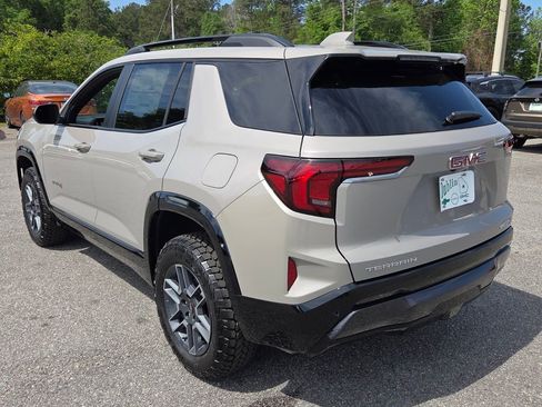 New 2026 GMC Terrain AT4 AWD/4WD image 8