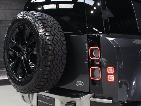 Used 2023 Land Rover Defender 110 X AWD/4WD image 18