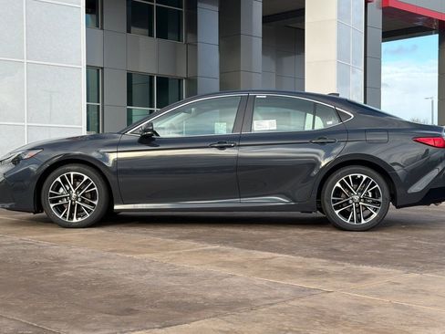 New 2026 Toyota Camry XLE image 7