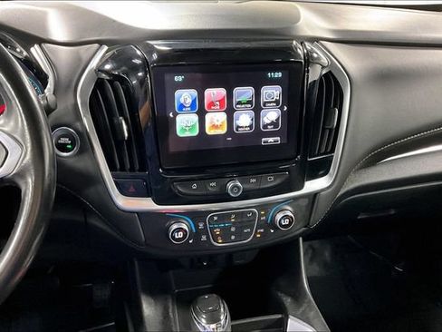 Used 2019 Chevrolet Traverse LT w/ LT Premium Package AWD/4WD image 5