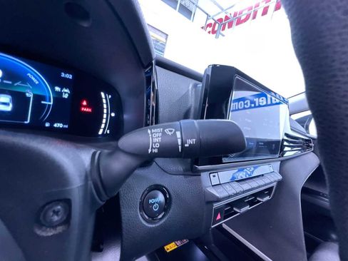 Used 2025 Toyota Camry LE w/ Convenience Package FWD image 19