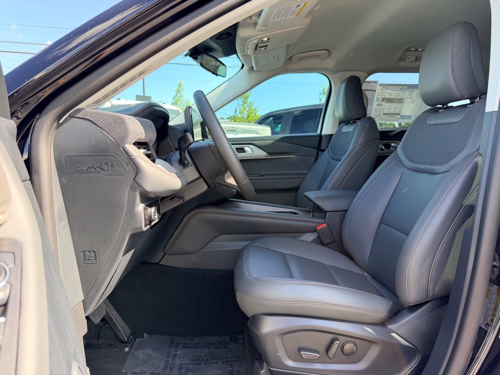 New 2026 Ford Explorer Active w/ Active Comfort Package RWD image 18