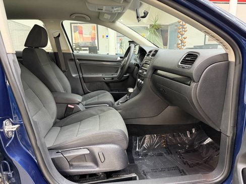 Used 2011 Volkswagen Jetta S FWD image 17