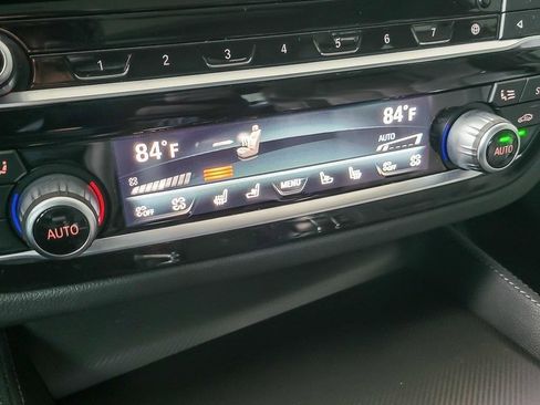 Used 2022 BMW M5 Base w/ Executive Package image 15