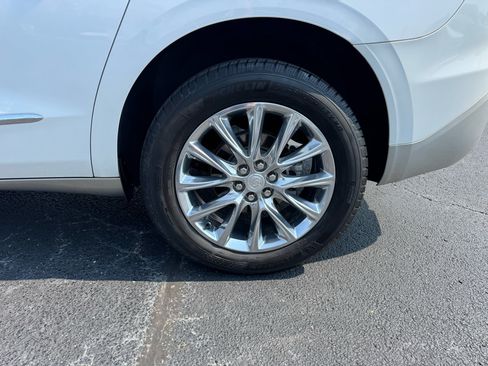 Used 2020 Buick Enclave Premium w/ Surround and Sites Package image 10