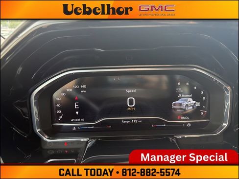 Used 2025 GMC Sierra 1500 SLT AWD/4WD image 25