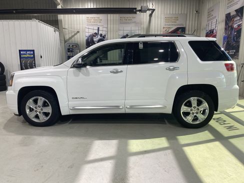 Used 2017 GMC Terrain Denali AWD/4WD image 4