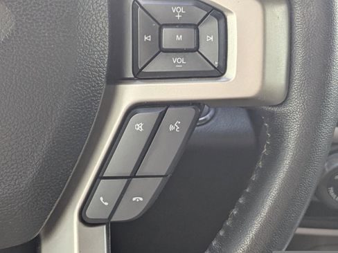 Used 2018 Ford F150 Lariat RWD image 30