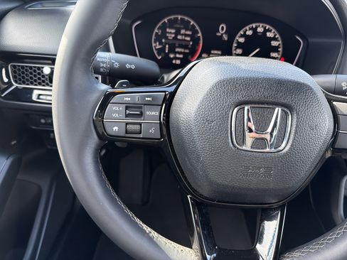 Used 2025 Honda Civic Sport image 19