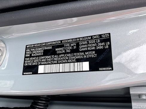 New 2026 Volvo XC40 B5 Ultra w/ Protection Package Premier image 8