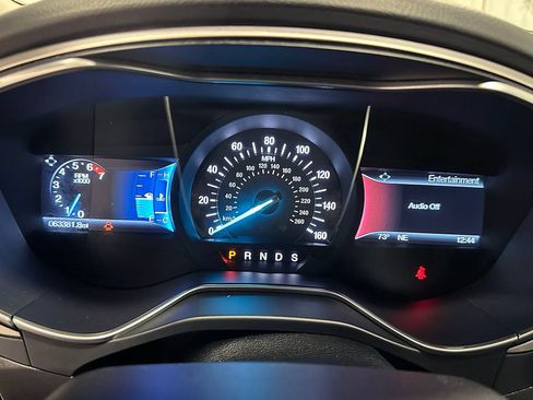 Used 2016 Ford Fusion SE FWD image 28