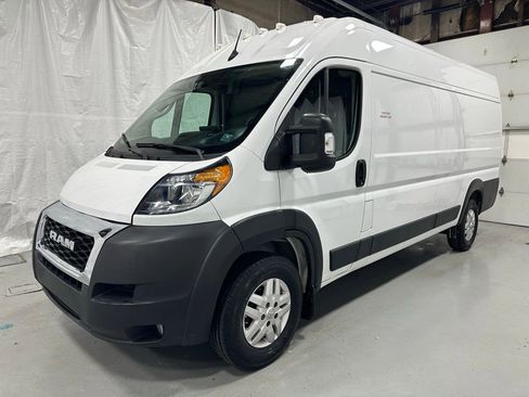 Used 2022 RAM ProMaster 3500 w/ Premium Convenience Group (B) FWD image 3