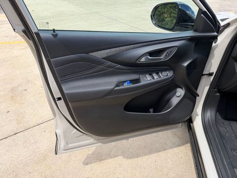 New 2026 Buick Envista Sport Touring FWD image 9