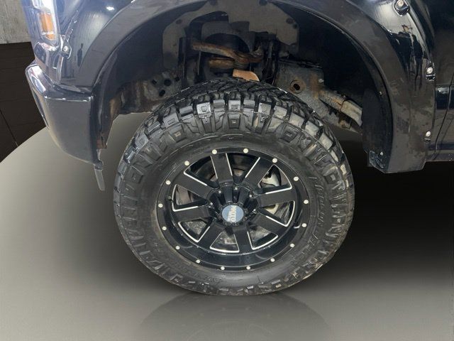 Used 2017 Ford F150 XLT w/ Equipment Group 302A Luxury AWD/4WD image 16