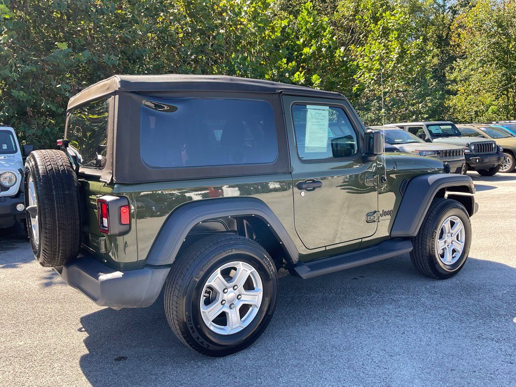 Used 2022 Jeep Wrangler Sport AWD/4WD image 6