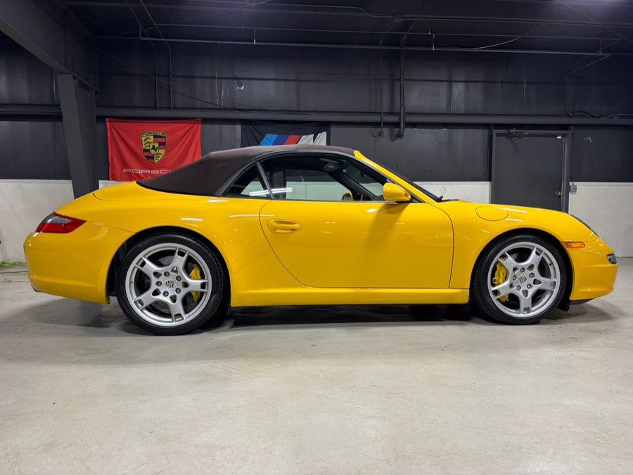Used 2006 Porsche 911 Carrera S RWD image 7