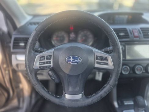 Used 2014 Subaru Forester 2.5i Limited AWD/4WD image 14