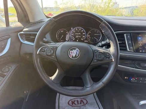 Used 2021 Buick Enclave Avenir w/ Avenir Technology Package AWD/4WD image 12