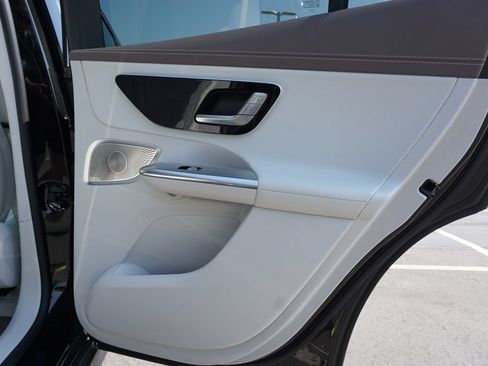 Certified 2023 Mercedes-Benz EQE 500 4MATIC SUV image 47