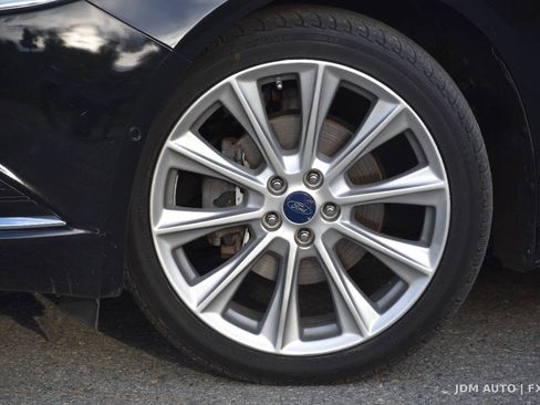 Used 2017 Ford Fusion Platinum FWD image 37