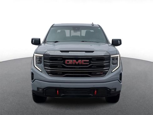 Used 2024 GMC Sierra 1500 AT4 w/ Technology Package image 3