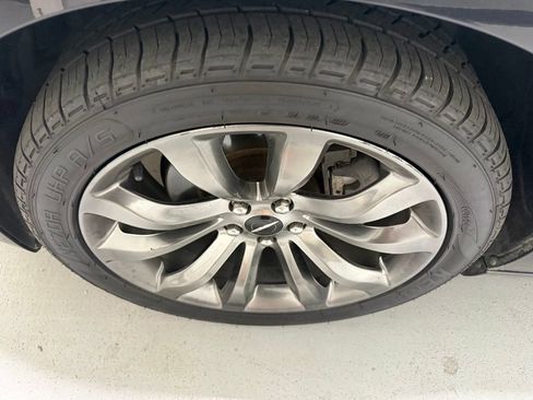 Used 2014 Chrysler 300 S RWD image 6