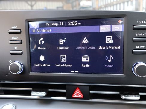 Used 2023 Hyundai Elantra SEL FWD image 25